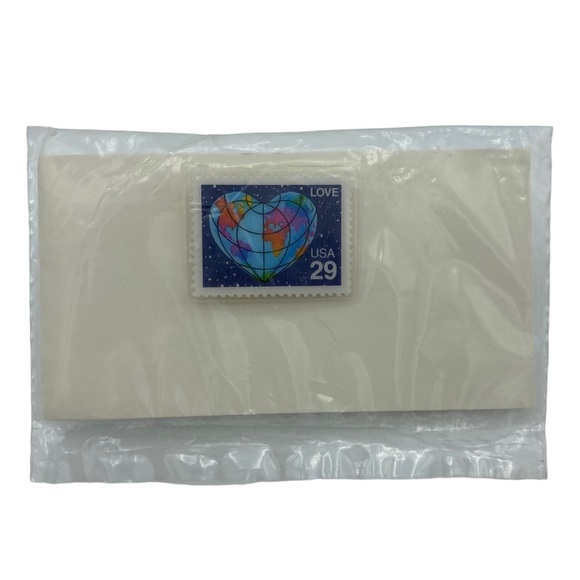 Vintage USPS Love Planet Earth USA 29 Laminated Stamp Pin - Picture 1 of 6